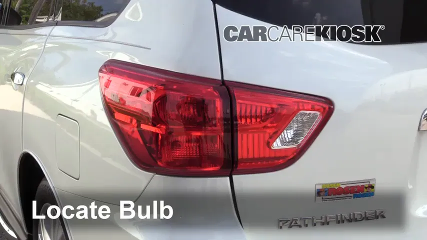 2018 Nissan Pathfinder S 3.5L V6 Éclairage Feux de position arrière (remplacer ampoule)